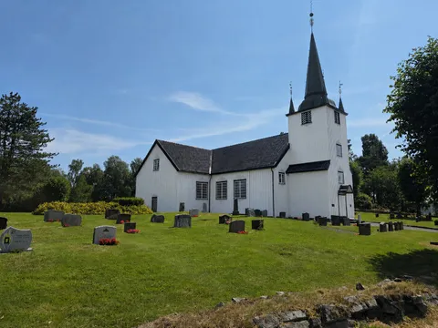 Seremonisted: Austre Moland kirke.