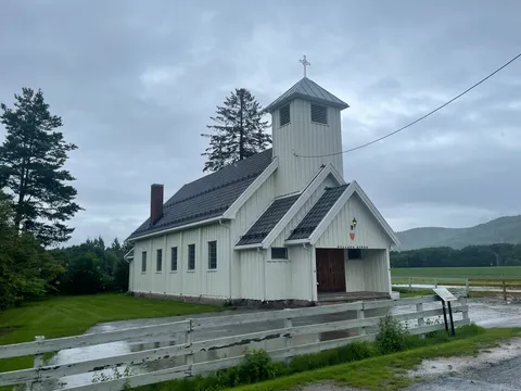 Seremonisted: Gullaug kirke.