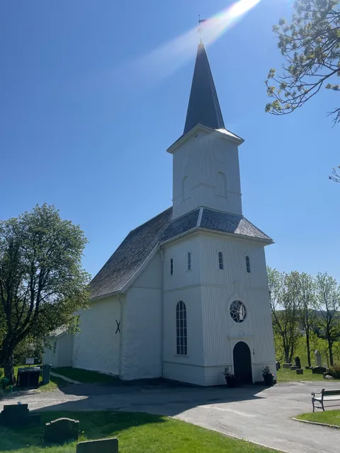 Seremonisted: Lørenskog kirke.