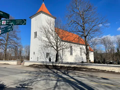 Seremonisted: Sande kirke.