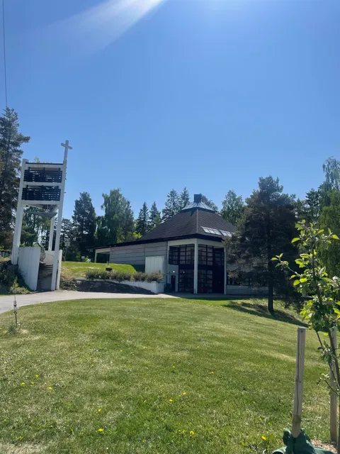 Seremonisted: Skårer kirke.