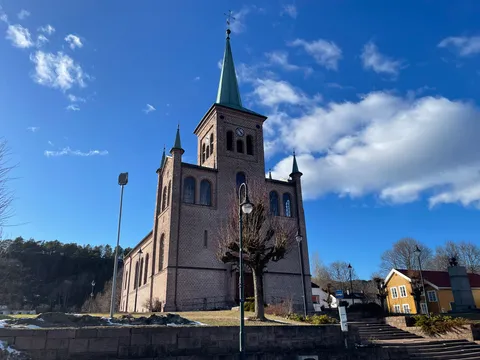 Seremonisted: Svelvik kirke.
